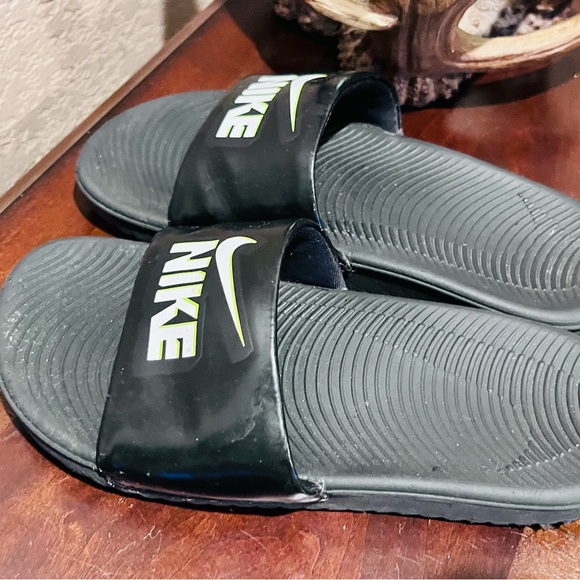 Nike Other - Nike Black and White Slide Sandals
